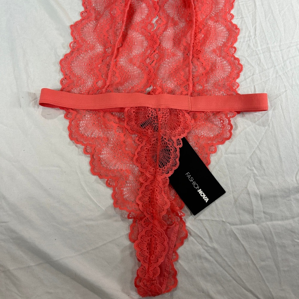 Fashion Nova Your Desire Is Mine Lace Teddy Coral Halter Lingerie S/M NEW - Picture 5 of 11